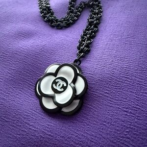 Chanel Camellia Flower Pendant Necklace – Black & White – Authentic Upcycled